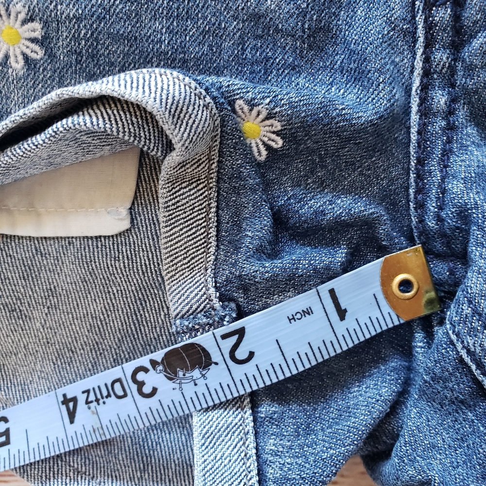 Levi's Strauss Shorty Short Daisy Blue Jeans 14 - Picture 7 of 9